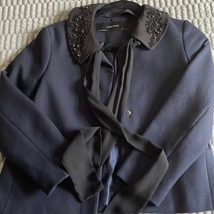 Never worn no tags Zara blazer navy blue with black detailed detachable collar